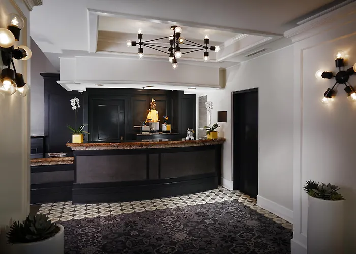 Staypineapple, An Iconic Hotel, The Loop Hotel 4*