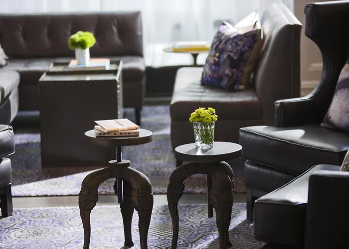 Staypineapple, An Iconic Hotel, The Loop Hotel Chicago