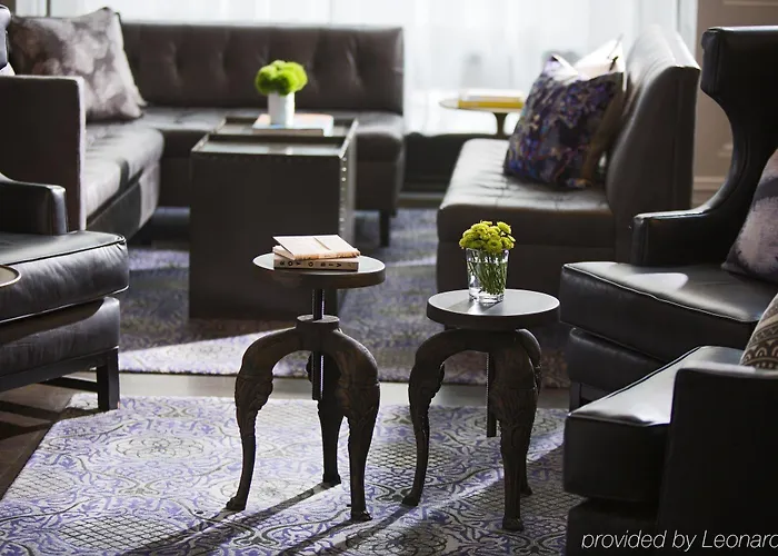 Staypineapple, An Iconic Hotel, The Loop 4* Chicago