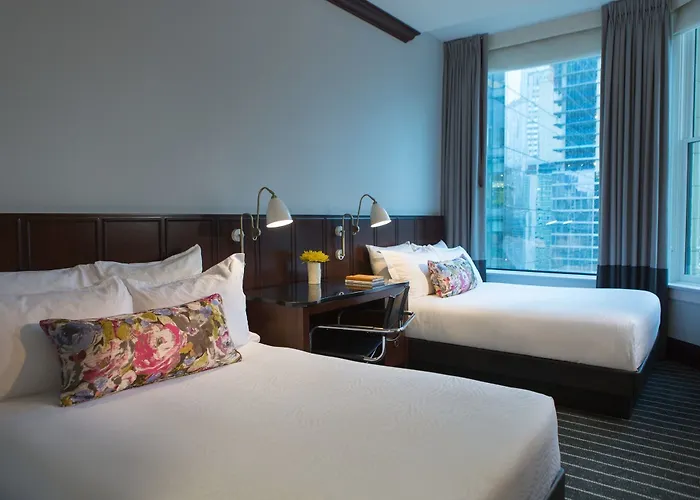 Staypineapple, An Iconic Hotel, The Loop