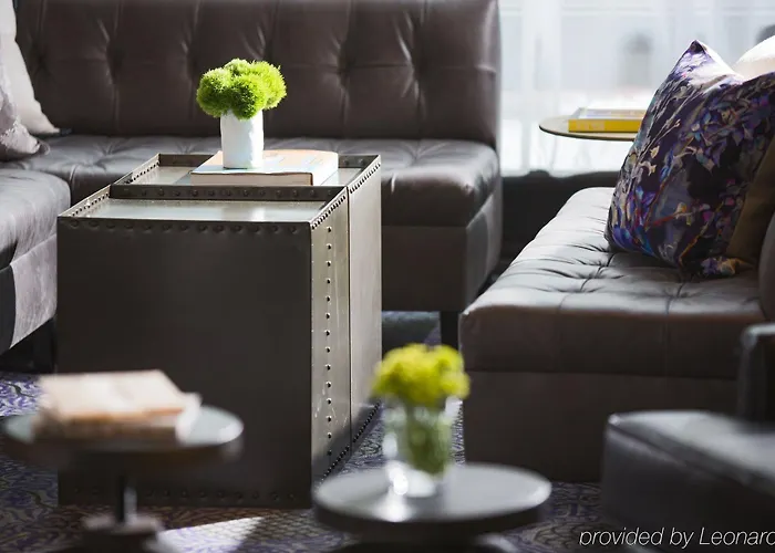 Staypineapple, An Iconic Hotel, The Loop