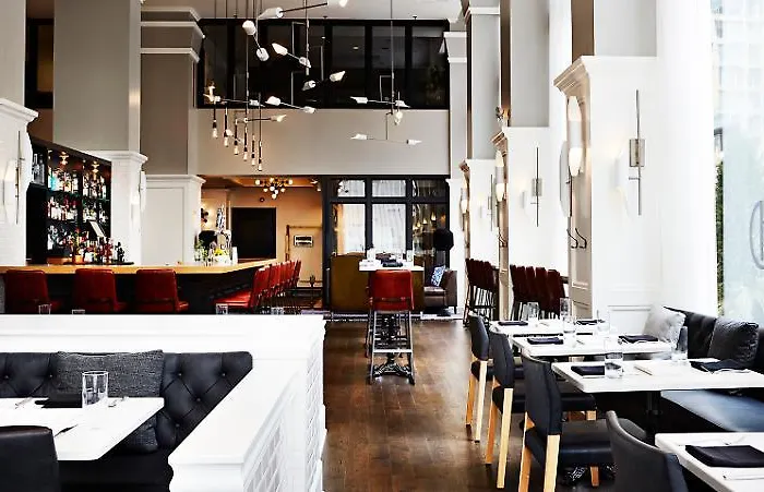 Staypineapple, An Iconic Hotel, The Loop Chicago